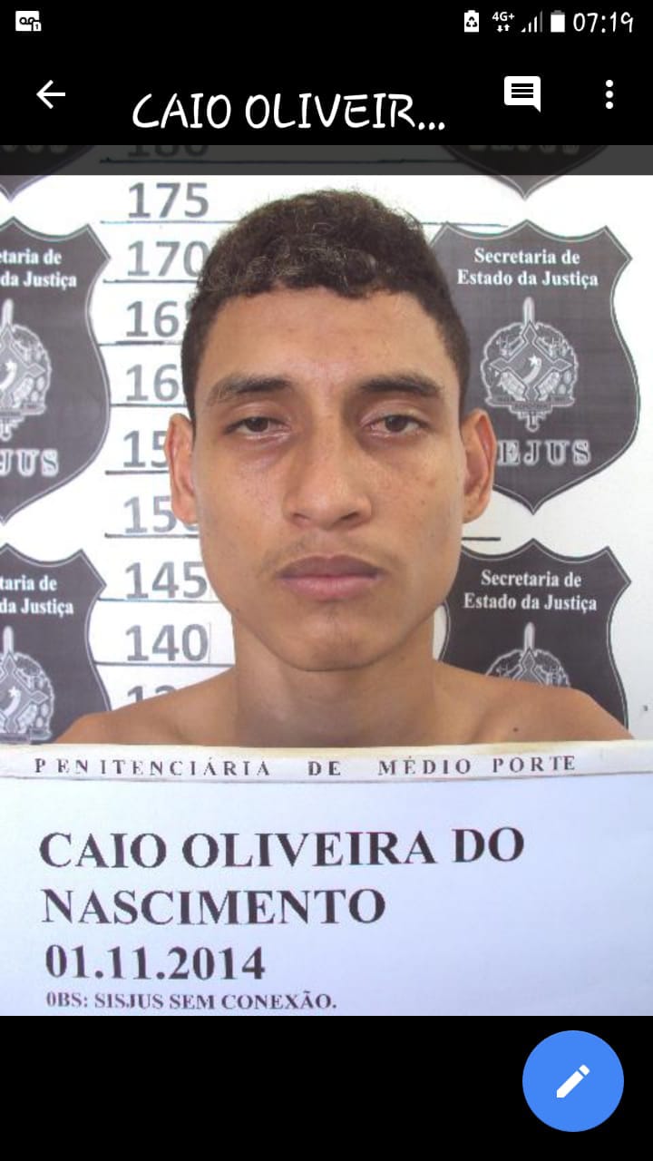 NÃO RESISTIU: Morre jovem atacado a tiros após ser perseguido em beco na capital