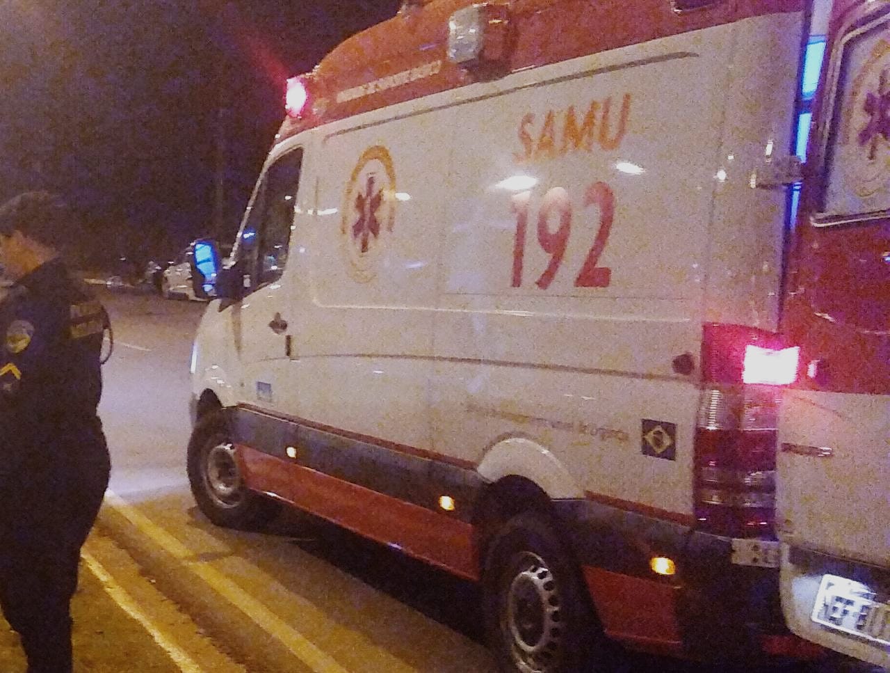 NO TÓRAX: Mulher tenta matar vizinho a tiros, mas acaba acertando adolescente