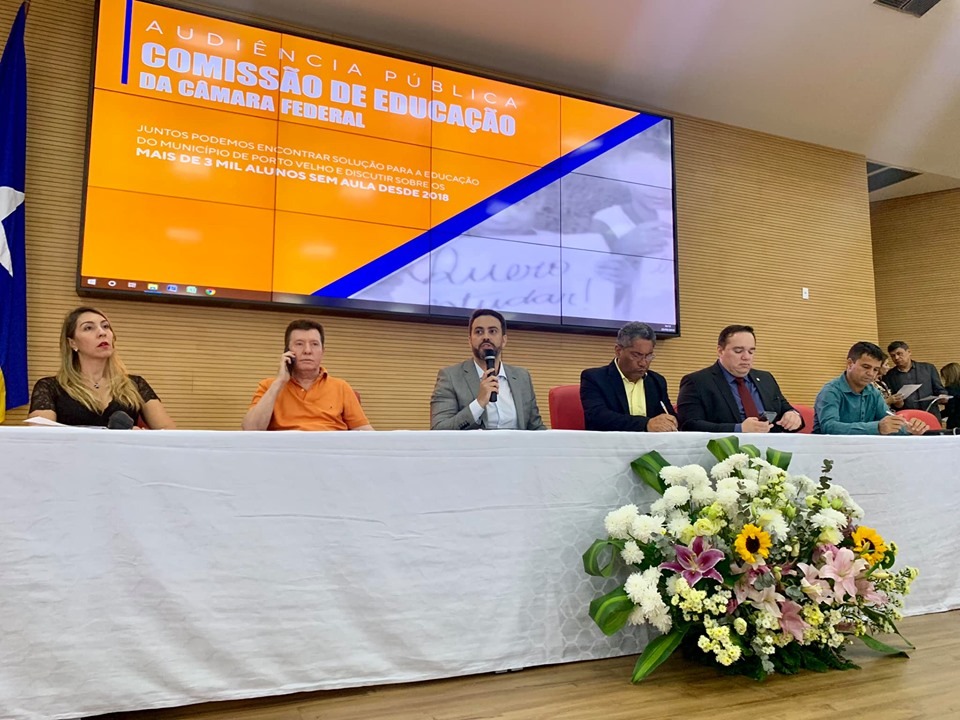 ARREGOU: Hildon Chaves não vai à Audiência Pública e quem toma “passa fora” é assessor