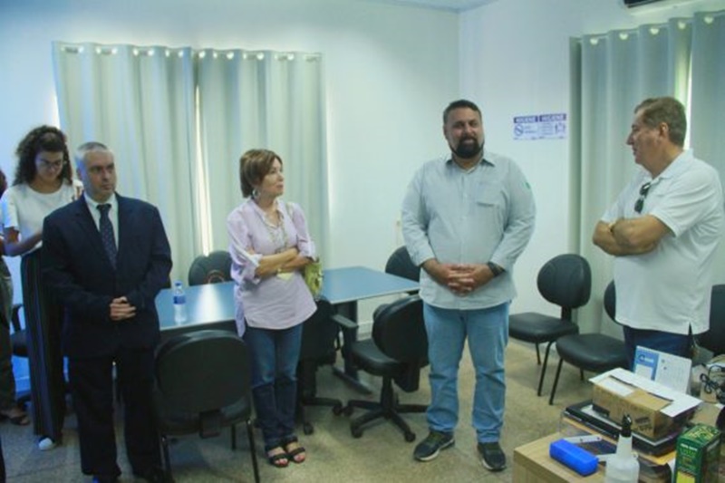 ITAPUÃ DO OESTE: Espanhóis conhecem processamento de pescado em RO