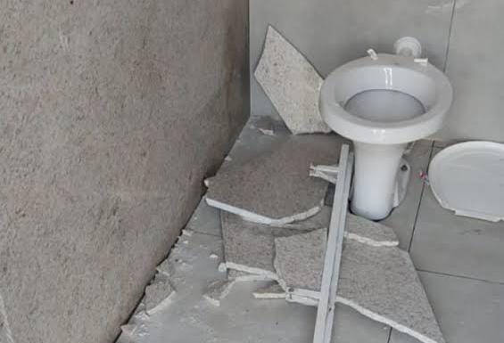 INCONFORMADO: Jovem tem apto invadido e é espancada pelo ex-marido enquanto tomava banho 