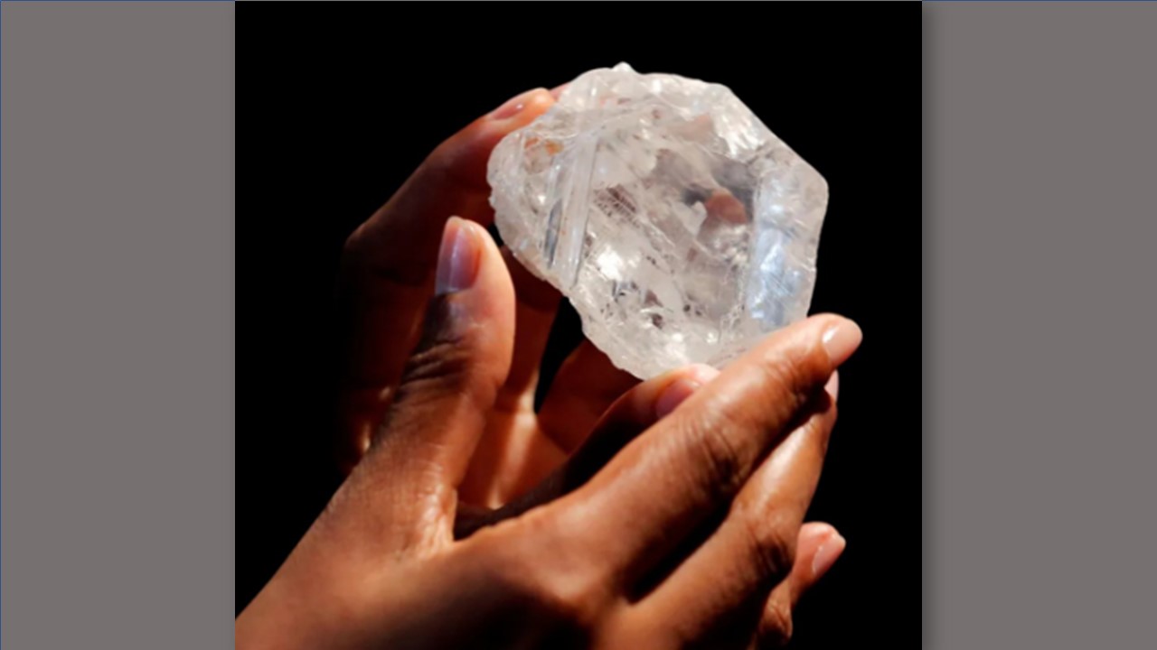 DAS PROFUNDEZAS: Muita gente ainda acha que os diamantes vêm do carvão 