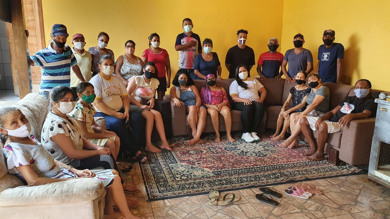 ACÁCIA AMARELA: Edina Costa apoia campanha em prol da casa de apoio aos pacientes com câncer