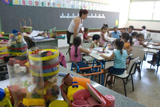 LEVANTAMENTO: Pesquisa com professores alfabetizadores está sendo feita no país
