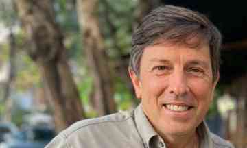 2° TURNO: Amoêdo declara voto em Lula; 'Bolsonaro é péssimo gestor, sem compaixão'