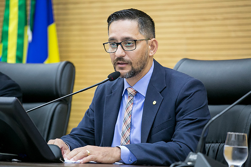 SINALIZAÇÃO: Atendendo solicitação de Anderson Pereira, DNIT realiza serviços na BR 364