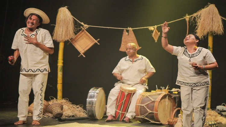 NESTA QUINTA: A cultura indígena da etnia Macuxi no espetáculo Gotas de Saberes