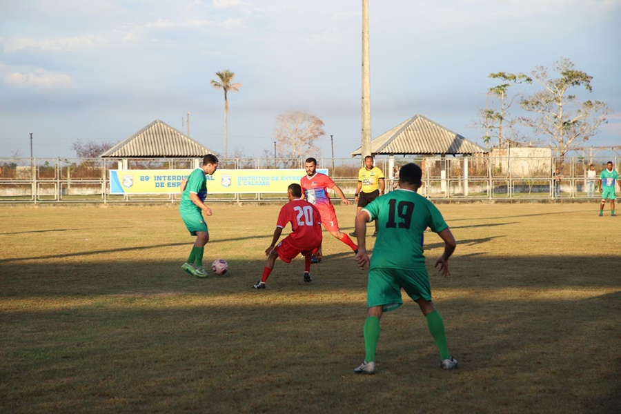 PÊNALTIS:  Extrema vence o Cuniã e é campeão masculino de futebol no Interdistrital