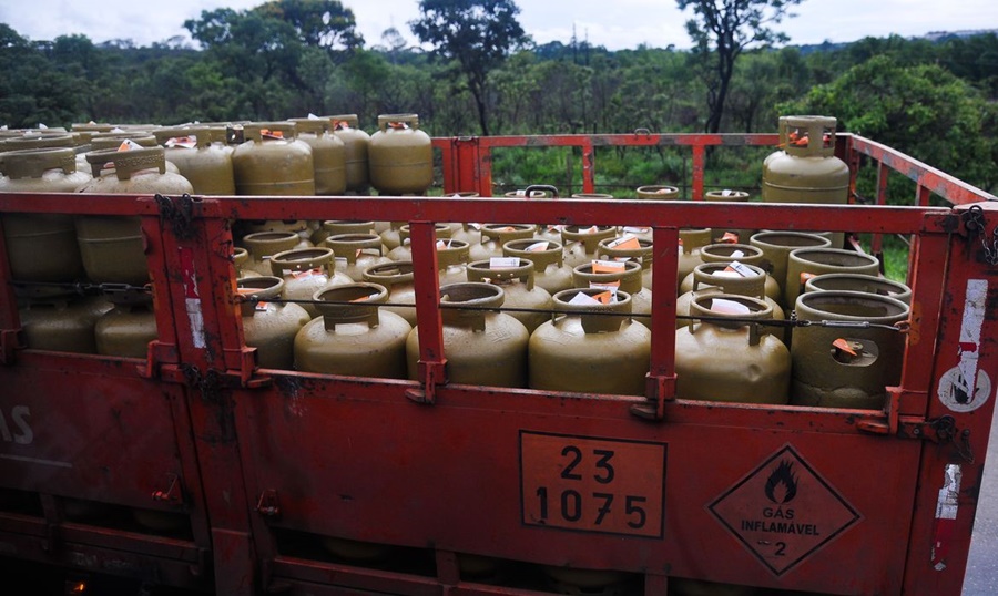 VALOR: Caixa Econômica informa que Auxílio Gás será de R$ 110 em agosto