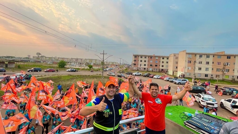 CAMPANHA: Carreata reúne apoiadores de Jair Montes e Breno Mendes pelas ruas de Porto Velho