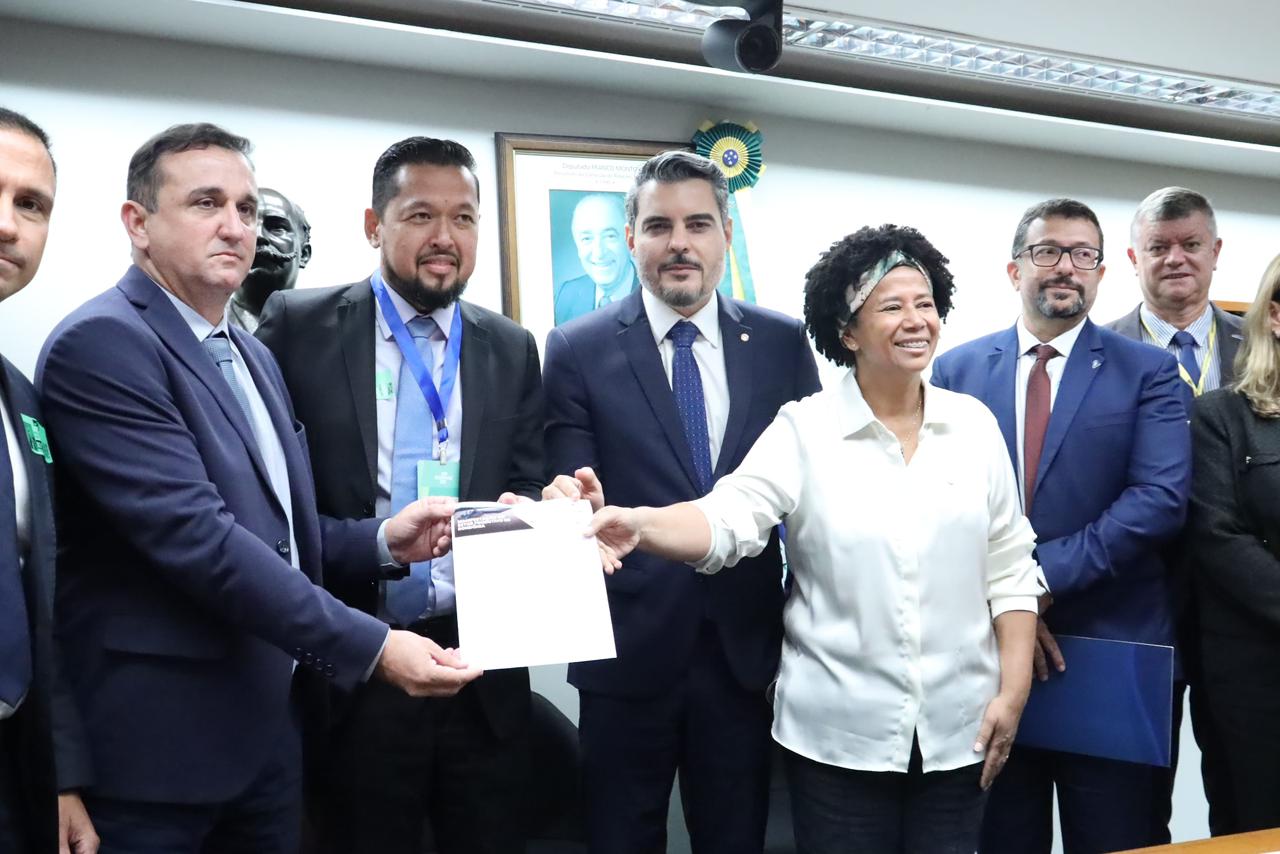 PRIVATIZAÇÃO: Silvia Cristina e Thiago Flores promovem debate sobre hidrovia