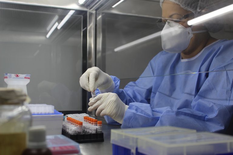 COVID-19: RO registra mais de mil casos e pesquisadora alerta para avanço da ômicron