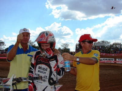 Rodrigo vence primeira bateria de ponta a ponta