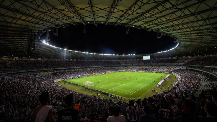 AMOR: Paixão pelo futebol leva torcedores a viajarem por todo Brasil