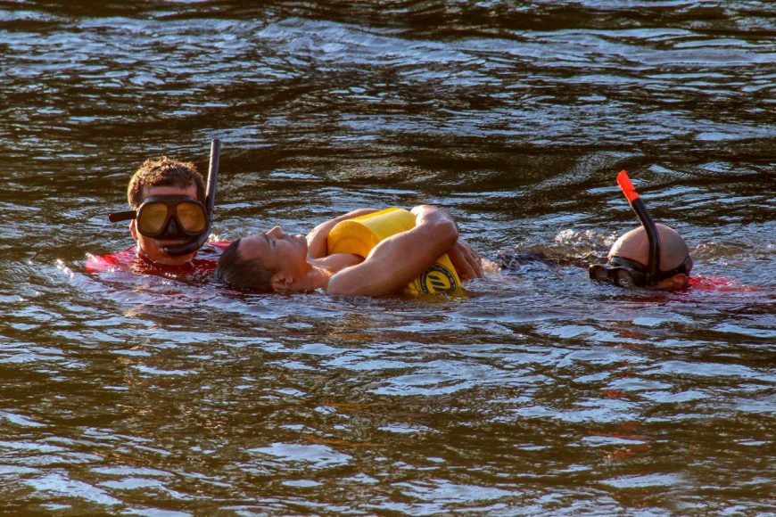 BOMBEIROS: População é orientada a ter cuidados para evitar acidentes em balneários