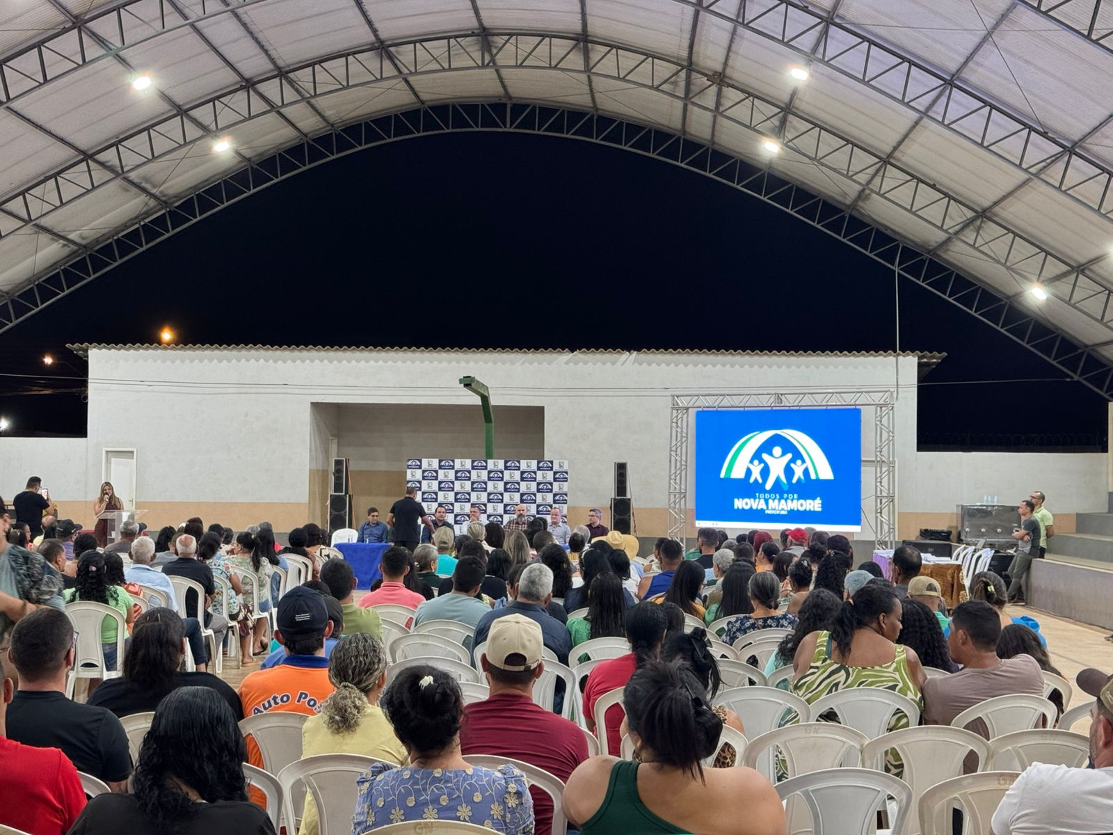 NOVA MAMORÉ: Prefeitura entrega 973 títulos de regularização fundiária