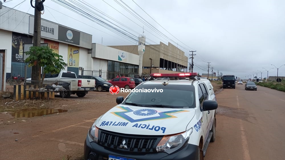VÍDEO: Assaltante é baleado ao tentar roubar policial militar feminina