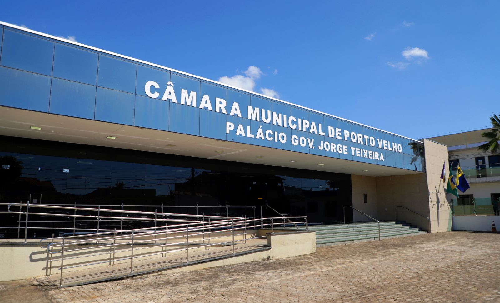 INCOMPETÊNCIA LEGISLATIVA: Câmara proíbe apreensão de instrumentos, mas lei fere norma federal
