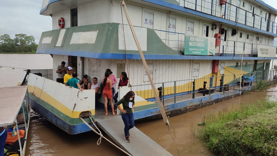 CONSULTAS: Moradores de Guajará-Mirim recebem ação social voltada à saúde