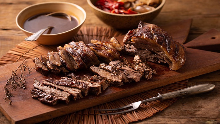 PARA O FIM DE SEMANA: Confira dicas para deixar a carne assada ou grelhada ainda mais saborosa