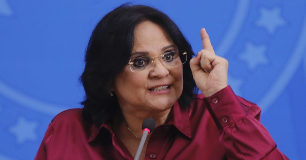 'ESTÁ ATRELADA': Damares relaciona gravidez na adolescência ao uso do TikTok