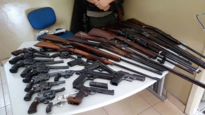 PERDE O CARGO: Policial civil é condenado por furtar arsenal de armas da Unisp na capital