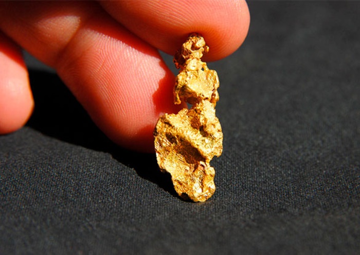 CRIMINALIDADE: Garimpeiro tem dinheiro e ouro roubados por ladrões em carro de aplicativo