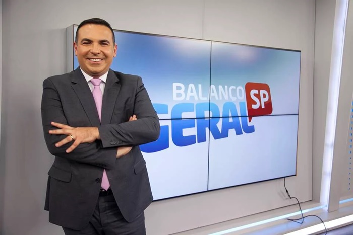 DOR NO PEITO: Reinaldo Gottino é levado às pressas para hospital após passar mal