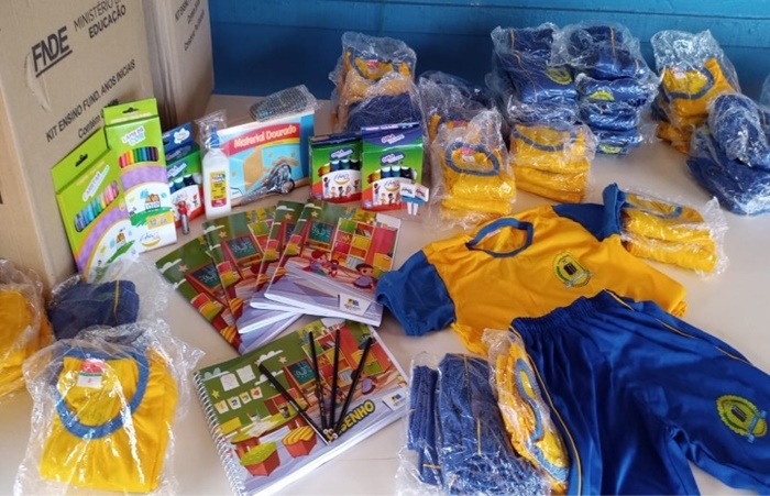 PORTO VELHO: Prefeitura inicia entrega de uniformes escolares na rede municipal 