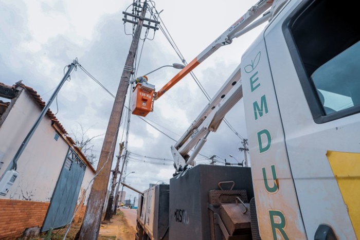 SERVIÇOS: Programas de iluminação pública seguem avançando na capital