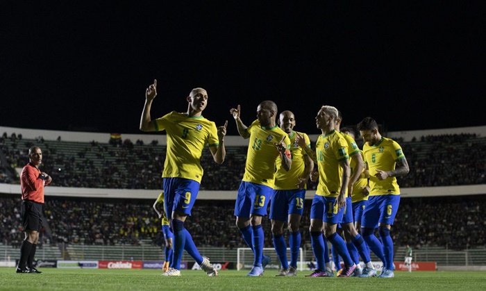 COPA DO MUNDO: Brasil retoma topo do ranking e Fifa define potes do sorteio 