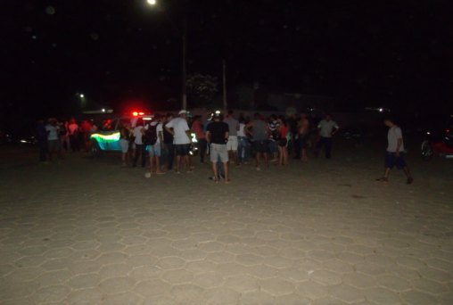 Homem é assassinado a queima roupa durante a noite