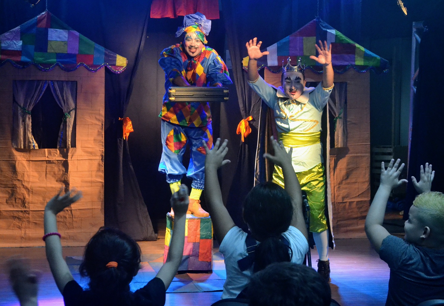 DIVERSÃO: Cia Arte em Evolução leva teatro infantil às escolas na semana da criança