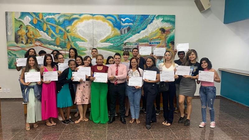 CURSOS: Alunos concluem Oficina de capacitação na Escola do Legislativo