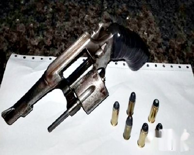 Apenado que não retornou de saída temporária,é preso por porte ilegal de arma