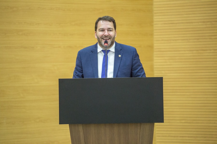 INVESTIMENTOS: Alex Redano destina recursos para recuperação de estradas em Rolim de Moura