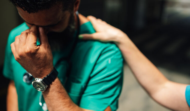 COLUNA SEMANAL: Baixos salários e outros fatores estão levando médicos a deixarem RO