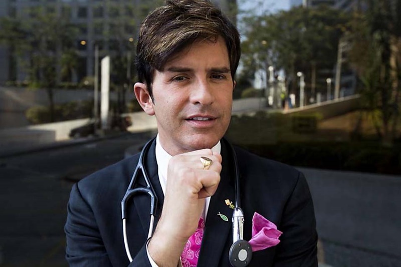 ESTRESSADO: Dr. Rey afirma que não faz sexo com a esposa há oito anos