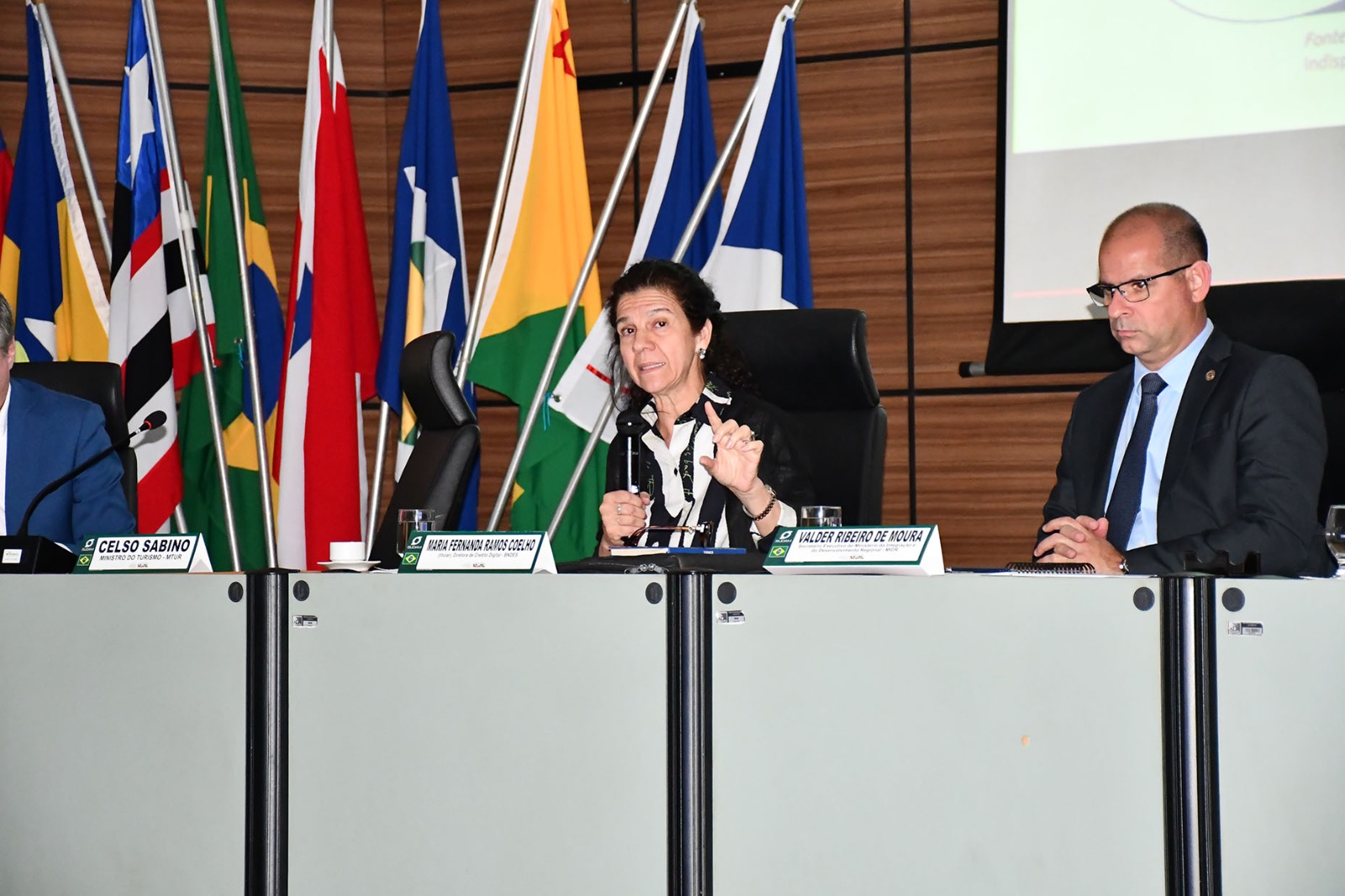 CRÉDITO MAIOR: BNDES amplia em 50% os investimentos na Amazônia Legal 