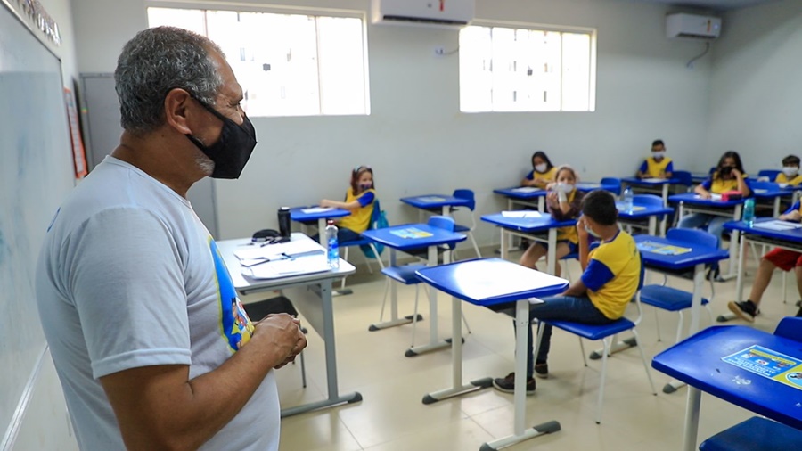 VAGAS: Prefeitura divulga edital de contratação de profissionais da educação