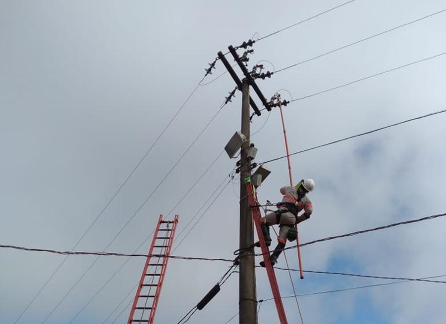 ALERTA: Energisa orienta sobre cuidados com cabos de energia partidos