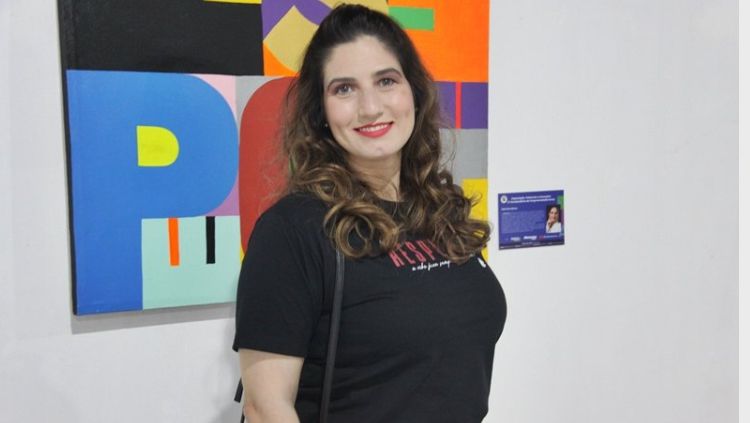 ARTE: Patrícia Abreu é homenageada na Exposição Palavras e Emoções com a tela Respeito