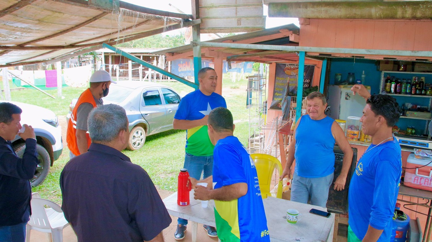 DEMANDAS: Eyder Brasil e DER visitam comunidade junto para solucionar problemas