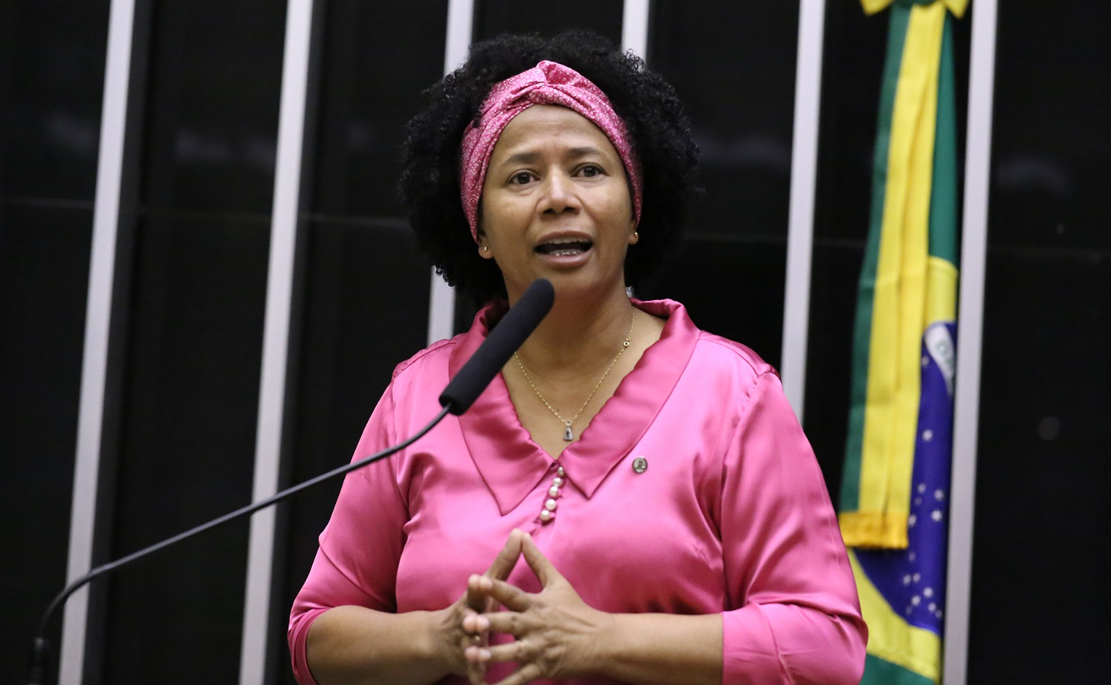 OUTUBRO ROSA: Dep. Sílvia Cristina defende prevenção contra câncer de mama deve ser o ano todo