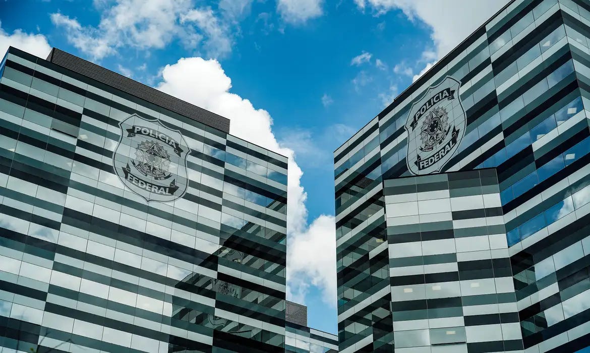 OVERCLEAN: Políticos e empresários são alvos de operação contra fraudes em licitações 