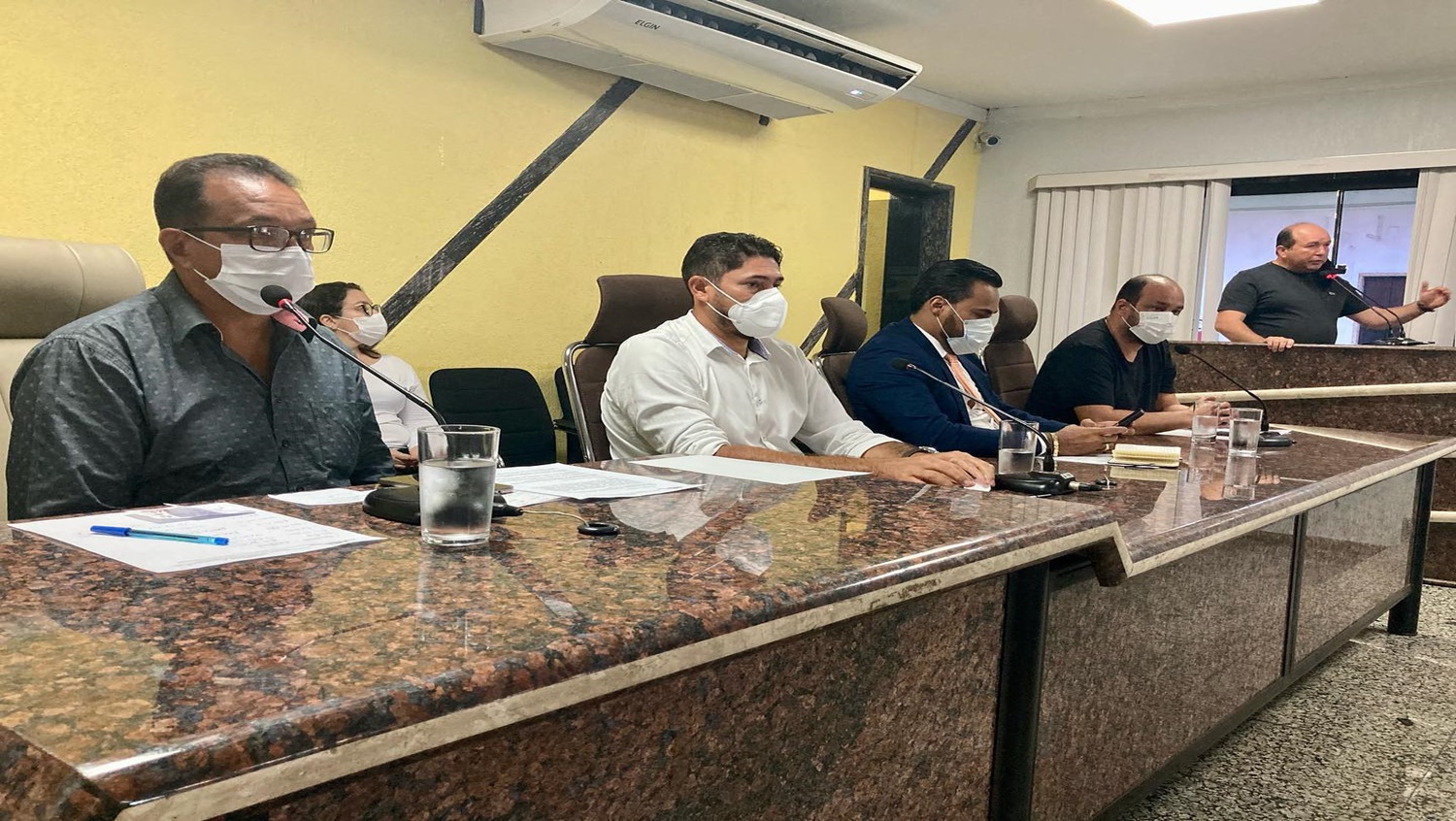 AGRICULTORES: Márcio Pacele participa de encontro com produtores dos distritos