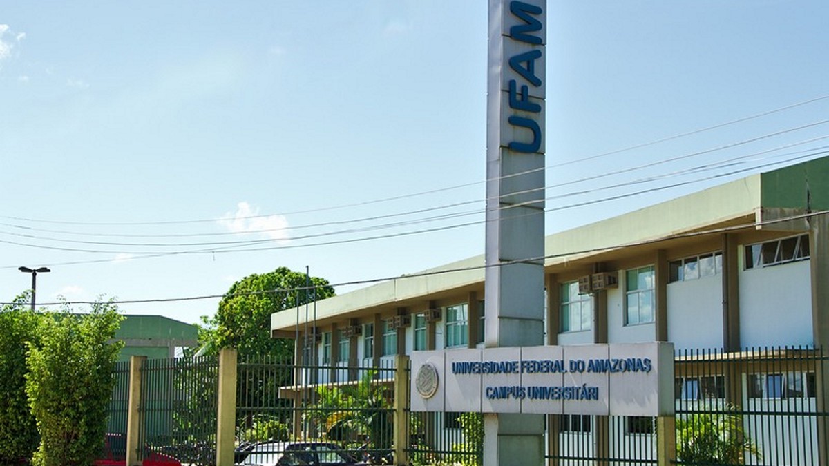 UFAM: Editais 44 e 45/2019 para Técnico-Administrativo