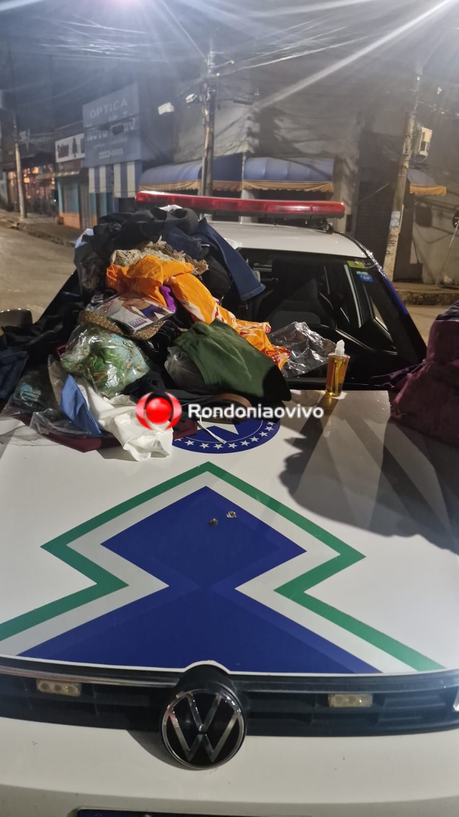 DESPREOCUPADO: Acusado de arrastão em loja dorme que chega a roncar na delegacia 