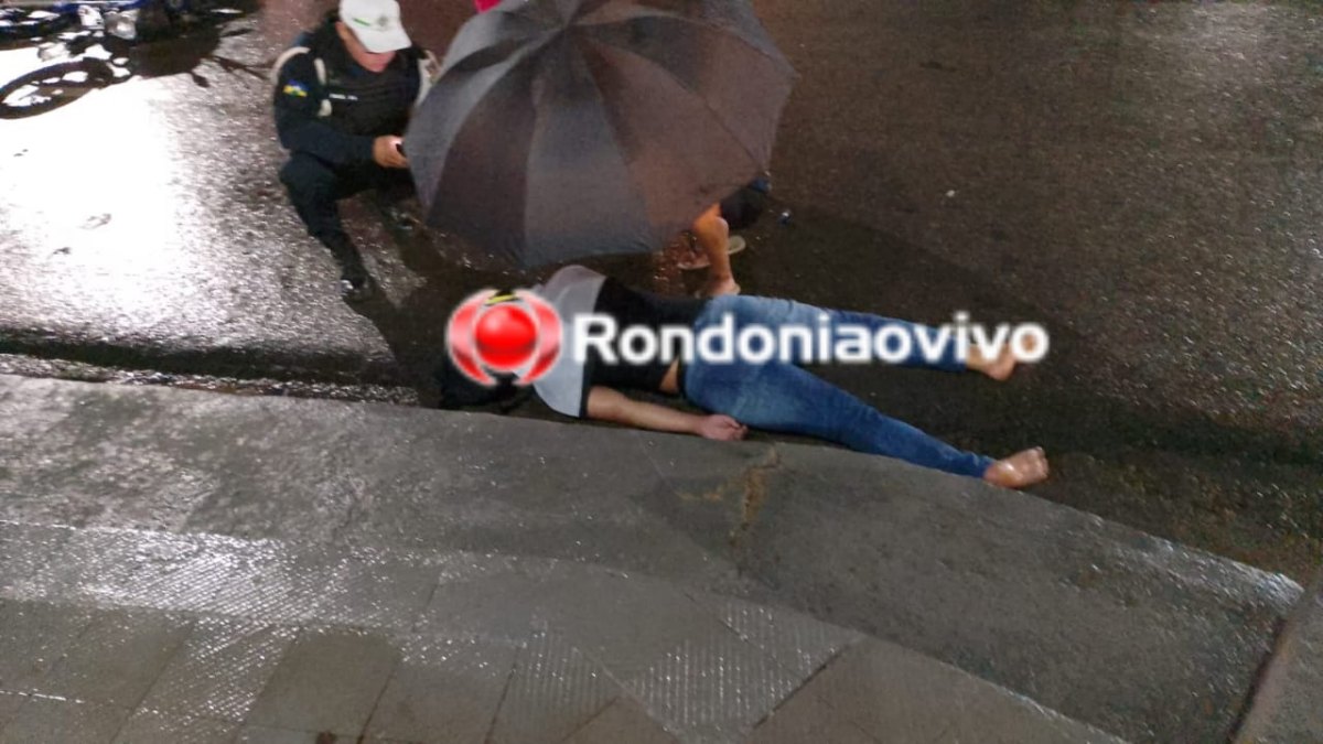 NA ALEXANDRE: Motoboy de delivery avança preferencial e provoca acidente no Centro 