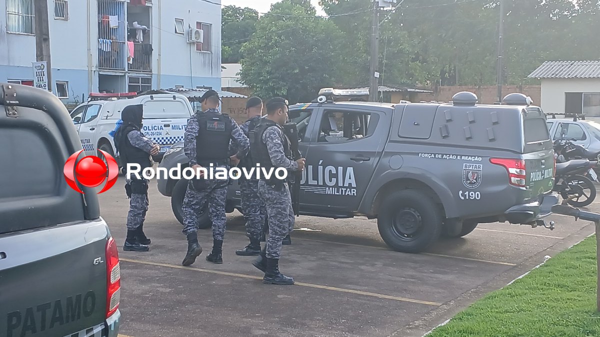 URGENTE: Homem é agredido e baleado por grupo criminoso em condomínio 